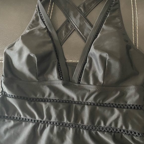 Full Swimsuit Black Size XL - Picture 2 of 4